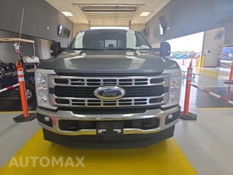2024 Ford Super Duty F-350 XLT Crew Cab Long Bed - miniatura 2