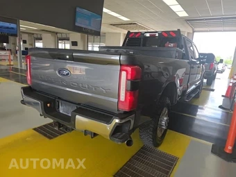 2024 Ford Super Duty F-350 XLT Crew Cab Long Bed - miniatura 4