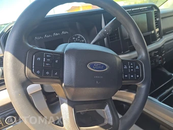 2024 Ford Super Duty F-350 XLT Crew Cab Long Bed - miniatura 10