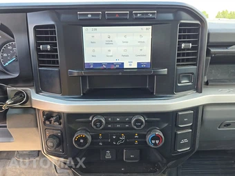 2024 Ford Super Duty F-350 XLT Crew Cab Long Bed - miniatura 11