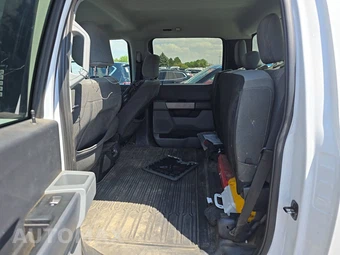 2024 Ford Super Duty F-350 XLT Crew Cab Long Bed - miniatura 13