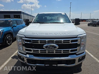 2024 Ford Super Duty F-350 XLT Crew Cab Long Bed - miniatura 2