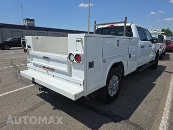 2024 Ford Super Duty F-350 XLT Crew Cab Long Bed - miniatura 4