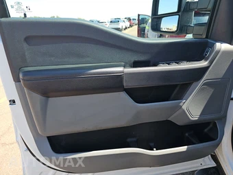 2024 Ford Super Duty F-350 XLT Crew Cab Long Bed DRW - miniatura 9