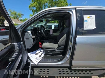2024 Ford Super Duty F-350 XLT Crew Cab Medium Bed - miniatura 6