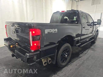 2024 Ford Super Duty F-350 XLT Crew Cab Medium Bed - miniatura 4