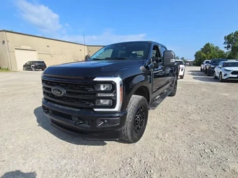 2024 Ford Super Duty F-350 XLT Crew Cab Medium Bed - miniatura 1
