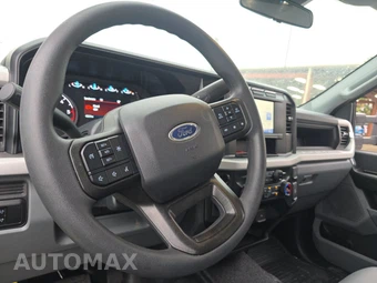 2024 Ford Super Duty F-450 Cab Chassis XL Crew Cab DRW - miniatura 10