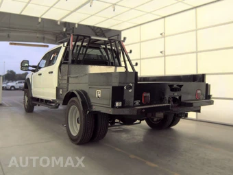 2024 Ford Super Duty F-450 Cab Chassis XL Crew Cab DRW - miniatura 6