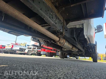2024 Ford Super Duty F-450 Cab Chassis XL Crew Cab DRW - miniatura 16