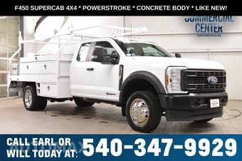 2024 Ford Super Duty F-450 Cab Chassis XL Extended Cab w/Rear Doors DRW - miniatura 1