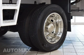 2024 Ford Super Duty F-450 Cab Chassis XL Extended Cab w/Rear Doors DRW - miniatura 17