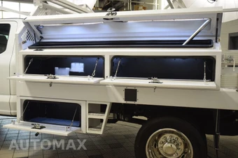 2024 Ford Super Duty F-450 Cab Chassis XL Extended Cab w/Rear Doors DRW - miniatura 39