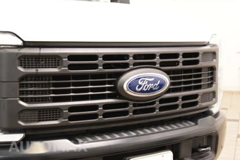 2024 Ford Super Duty F-450 Cab Chassis XL Extended Cab w/Rear Doors DRW - miniatura 5
