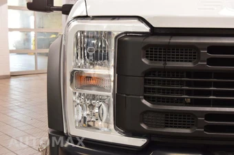 2024 Ford Super Duty F-450 Cab Chassis XL Extended Cab w/Rear Doors DRW - miniatura 6
