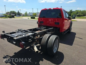 2024 Ford Super Duty F-450 Cab Chassis XL Extended Cab w/Rear Doors DRW - miniatura 3