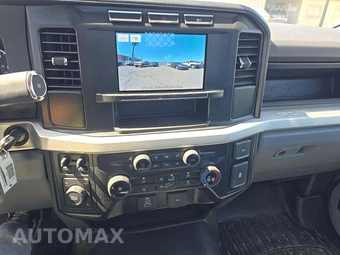 2024 Ford Super Duty F-450 Cab Chassis XL Regular Cab DRW - miniatura 7