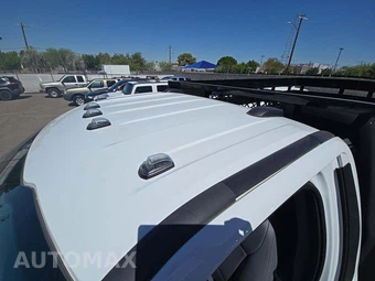 2024 Ford Super Duty F-450 Cab Chassis XL Regular Cab DRW - miniatura 9