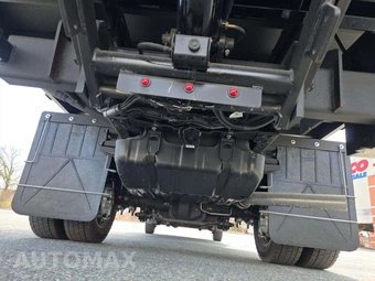 2024 Ford Super Duty F-450 Cab Chassis XL Regular Cab DRW - miniatura 10