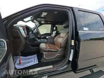 2024 Ford Super Duty F-450 King Ranch Crew Cab Long Bed DRW - miniatura 6