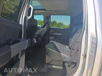 2024 Ford Super Duty F-450 Lariat Crew Cab Long Bed DRW - miniatura 10