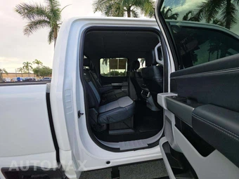 2024 Ford Super Duty F-450 Limited Crew Cab Long Bed DRW - miniatura 16