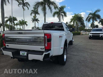 2024 Ford Super Duty F-450 Limited Crew Cab Long Bed DRW - miniatura 3