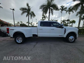 2024 Ford Super Duty F-450 Limited Crew Cab Long Bed DRW - miniatura 4