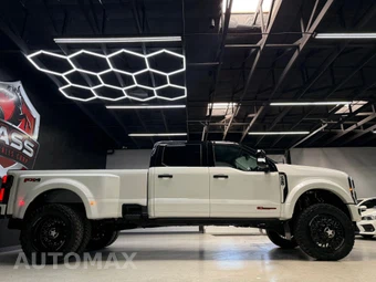 2024 Ford Super Duty F-450 Limited Crew Cab Long Bed DRW - miniatura 19