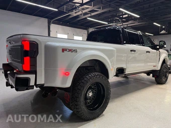 2024 Ford Super Duty F-450 Limited Crew Cab Long Bed DRW - miniatura 20