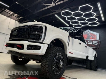 2024 Ford Super Duty F-450 Limited Crew Cab Long Bed DRW - miniatura 3