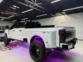 2024 Ford Super Duty F-450 Limited Crew Cab Long Bed DRW - miniatura 42