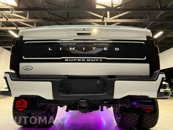 2024 Ford Super Duty F-450 Limited Crew Cab Long Bed DRW - miniatura 43
