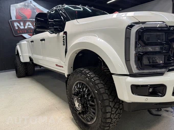 2024 Ford Super Duty F-450 Limited Crew Cab Long Bed DRW - miniatura 7