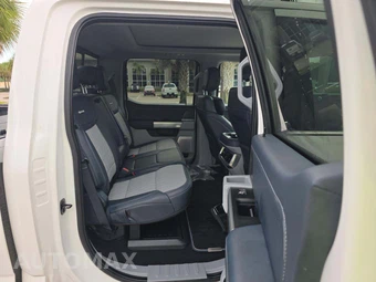 2024 Ford Super Duty F-450 Limited Crew Cab Long Bed DRW - miniatura 13