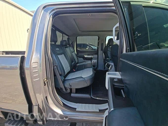 2024 Ford Super Duty F-450 Limited Crew Cab Long Bed DRW - miniatura 16