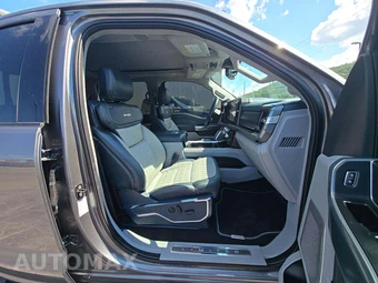 2024 Ford Super Duty F-450 Limited Crew Cab Long Bed DRW - miniatura 18