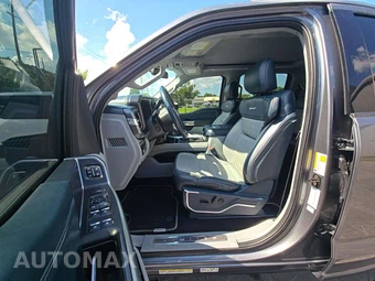 2024 Ford Super Duty F-450 Limited Crew Cab Long Bed DRW - miniatura 6
