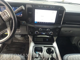 2024 Ford Super Duty F-450 Limited Crew Cab Long Bed DRW - miniatura 11