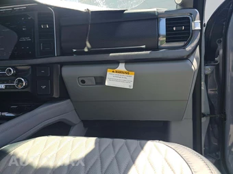 2024 Ford Super Duty F-450 Limited Crew Cab Long Bed DRW - miniatura 19