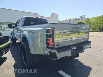 2024 Ford Super Duty F-450 Limited Crew Cab Long Bed DRW - miniatura 2