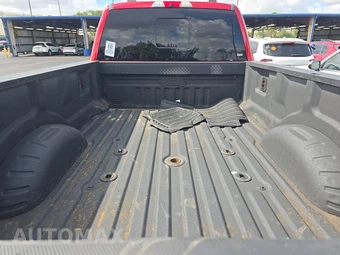 2024 Ford Super Duty F-450 Platinum Crew Cab Long Bed DRW - miniatura 16