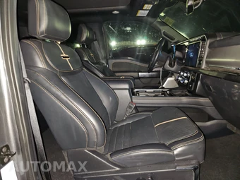 2024 Ford Super Duty F-450 Platinum Crew Cab Long Bed DRW - miniatura 14
