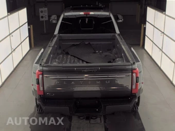 2024 Ford Super Duty F-450 Platinum Crew Cab Long Bed DRW - miniatura 6