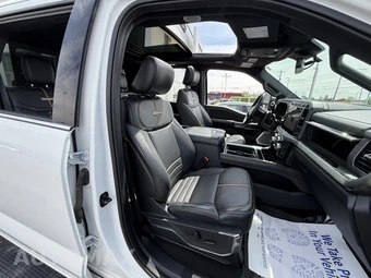 2024 Ford Super Duty F-450 Platinum Crew Cab Long Bed DRW - miniatura 24