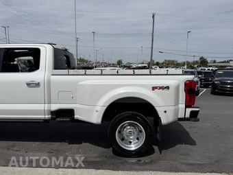 2024 Ford Super Duty F-450 Platinum Crew Cab Long Bed DRW - miniatura 35