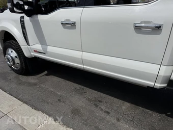 2024 Ford Super Duty F-450 Platinum Crew Cab Long Bed DRW - miniatura 37