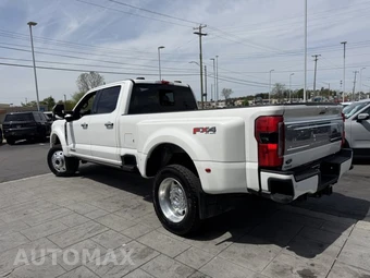 2024 Ford Super Duty F-450 Platinum Crew Cab Long Bed DRW - miniatura 4