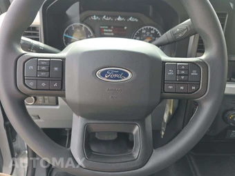 2024 Ford Super Duty F-550 Cab Chassis XL Crew Cab DRW - miniatura 20