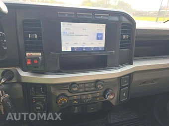 2024 Ford Super Duty F-550 Cab Chassis XL Crew Cab DRW - miniatura 10